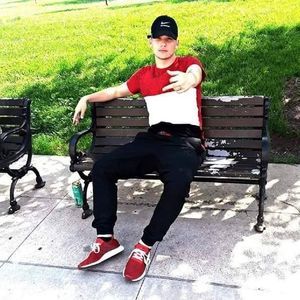 Meet your Posher, Logan